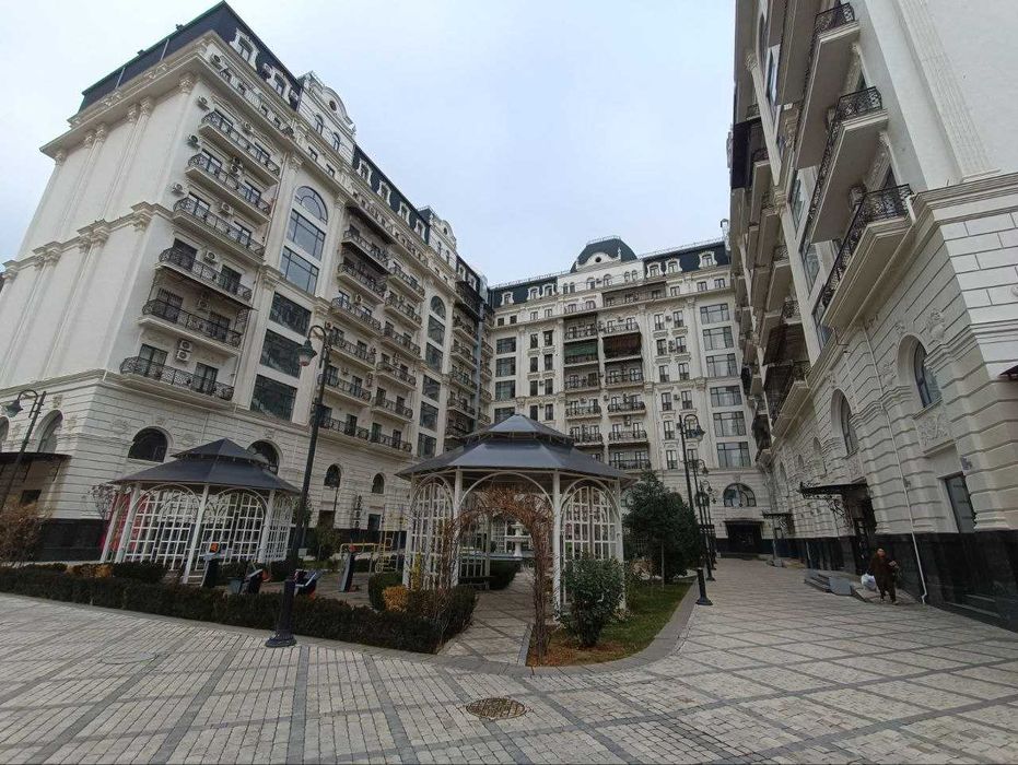 Продается 5 комнатная квартира ЖК Казахстан 170м2 Коробка Кирпич Метро