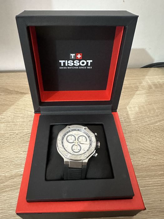 Часовник Tissot 1853