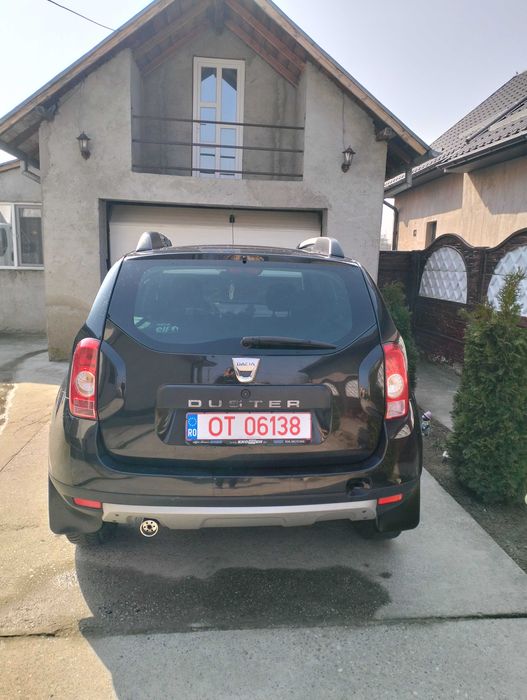 Vând Dacia Duster