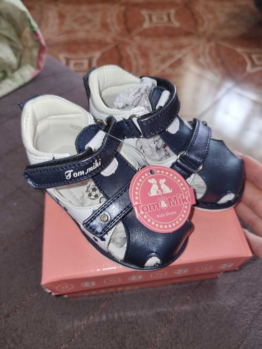 Vand rotobil albastru nou, fotoliu bebe băiețel nou