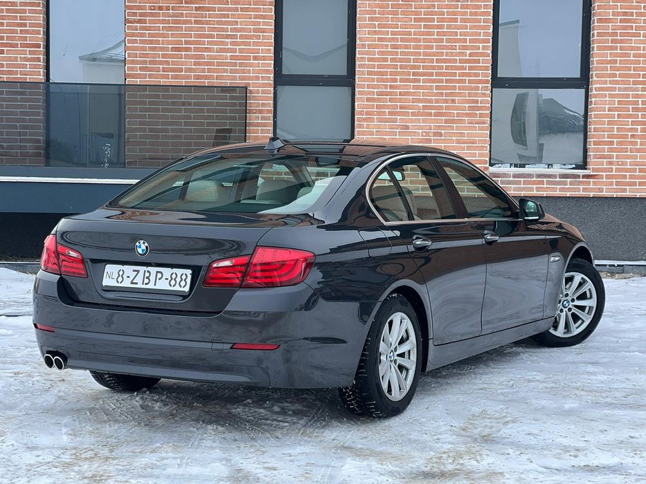 BMW - 520d / Webasto / 4 Butoane / Distronic  / KeyLess / 360 camere