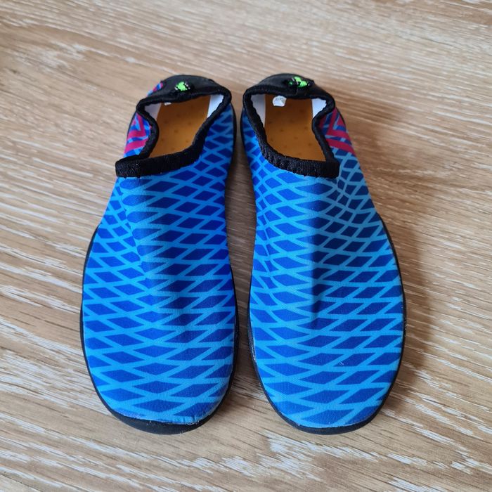 Аквашузы для купания