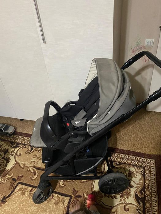 Продам коляску 2 в 1 фирма   Joie