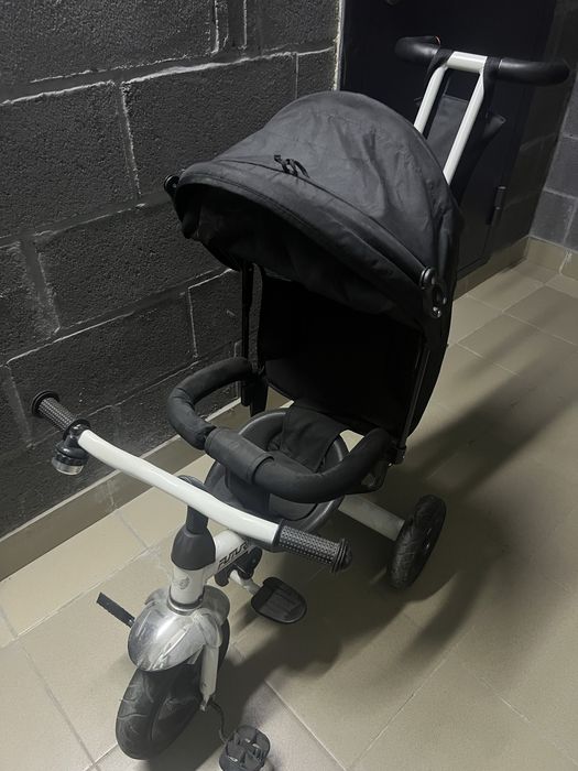 Трёхколёсный велосипед