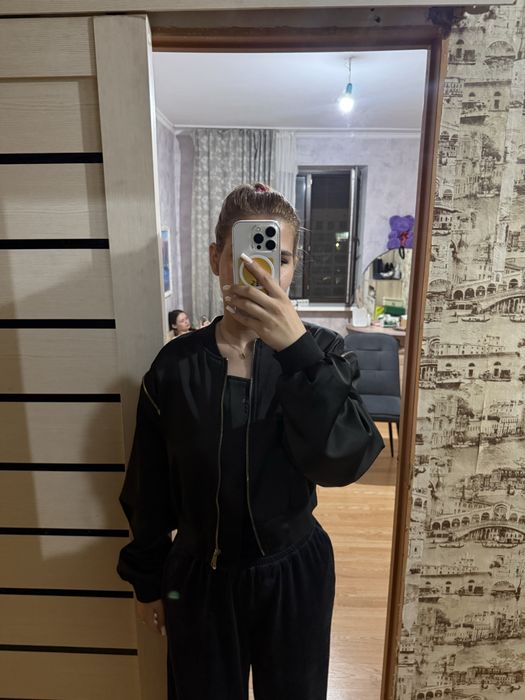 Бомбер б/у в хорошем состоянии