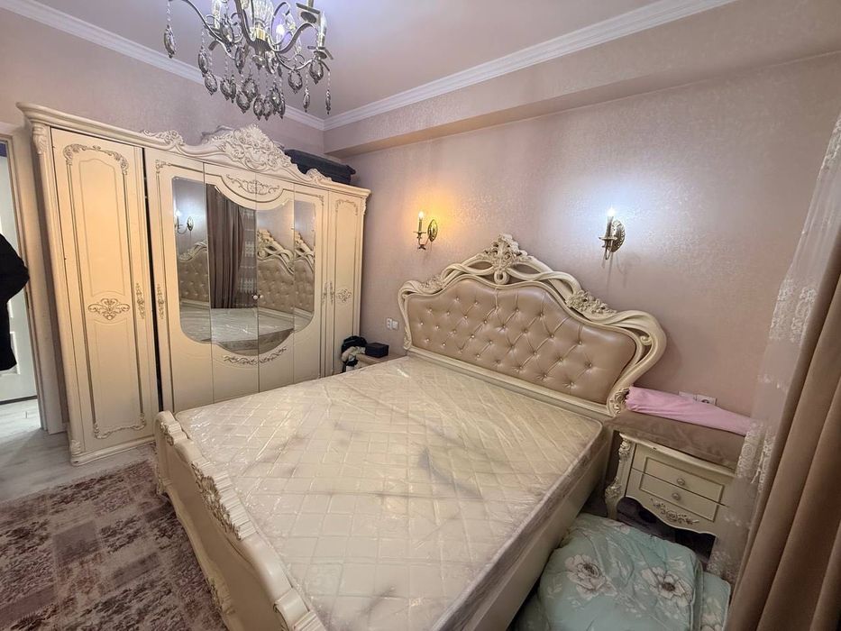 Шота Руставели Площaдь-50m2 2/5/8
ЖК-Hausmeister-Service/Кадастр есть