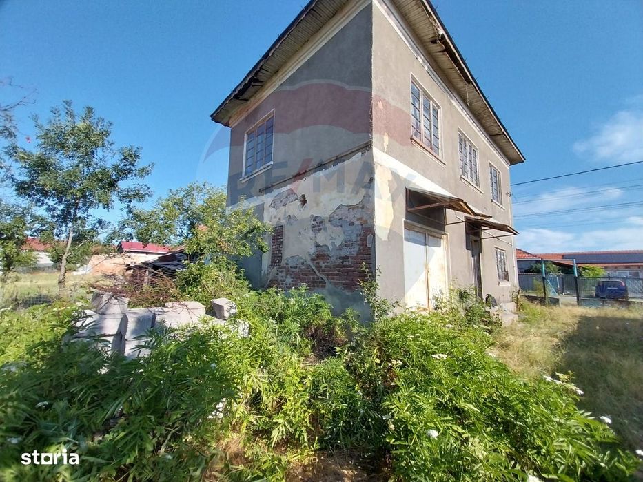 Casă / Vilă de vânzare in Bucovat, Sarbatoarea