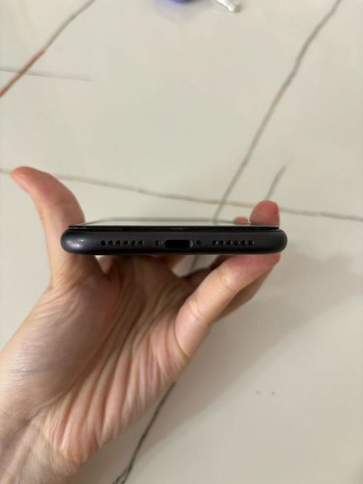 Продам Айфон 11 128гб