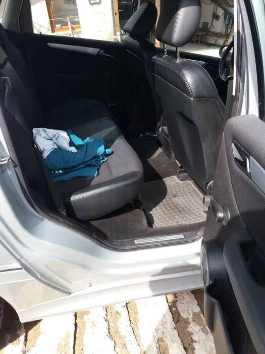 Продавам Мерцедес в класа дизел сди всички екстри за модела всичко пла