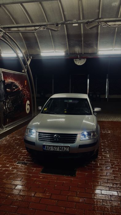 Vând passat b5.5 in stare de funcționare