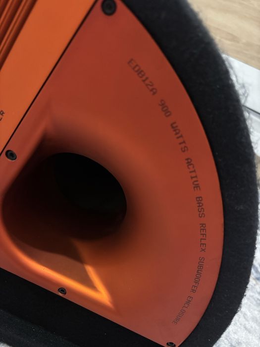 Продаю сабвуфер торг