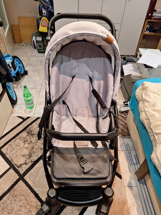 Продавам детска количка с три коша и много функционалности