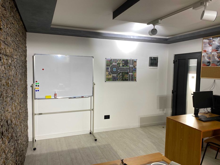 Scoala de soferi ADI & BOGDAN DRIVERS-LUGOJ Cat.AM,A1,A2,A,B,C,CE,D