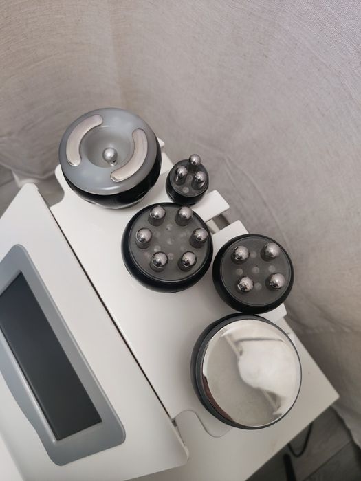 Aparat remodelare și  infrumusetare, radiofrecventa, cavitatie, vacuum