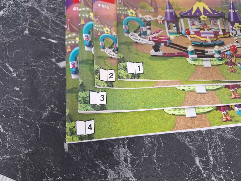 Set LEGO Friends Magical Funfair Roller Coaster – Parc de distracții