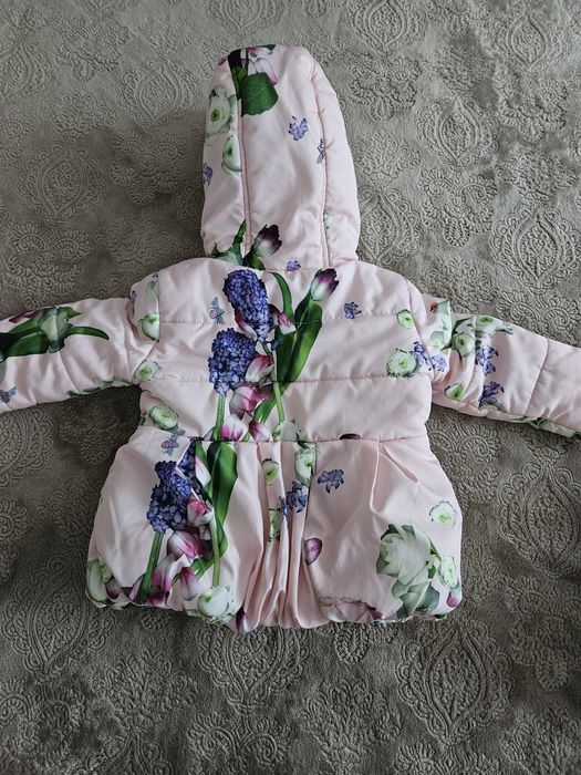 Якета 9-12мес.,  р-р 74. Запазени, без забележки. Като нови.