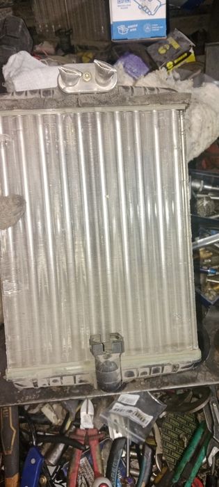 Радиатор печки Мерседес 210