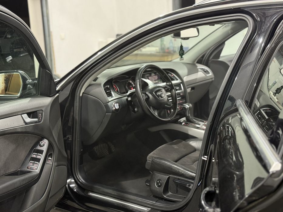 Audi A4 B8.5 2.0 TDI 177 CP S line 12/2012 Automat 8+1