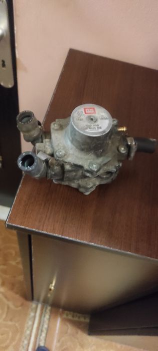 Части от Мерцедес w 124 Е200