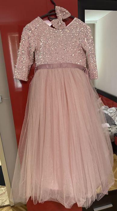 Рокля с тюл в розов цвят