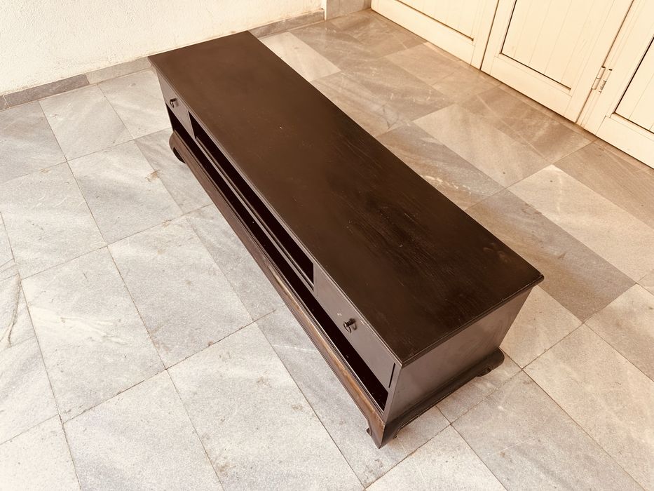 ТВ шкаф / ниска секция – масивен, скандинавски стил