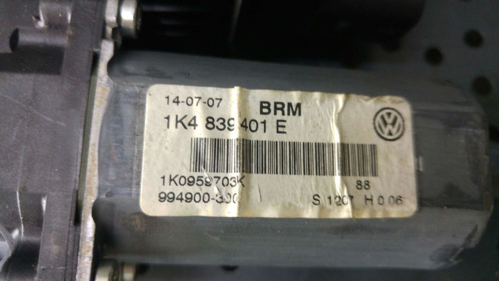 Macara cu motoras stanga spate vw golf 5 1k1 0130821431 1k4839401e 1k0959703k