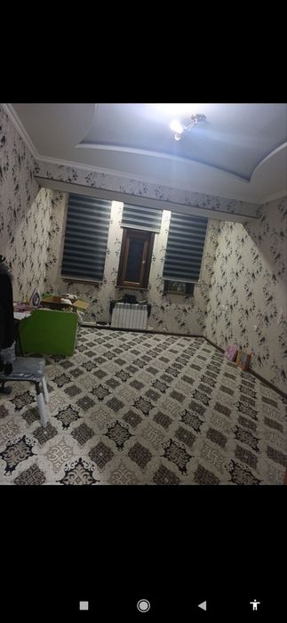 Чинор ресторанни яқинида 2 хоналик срочно сотилади, студия кўринишда.