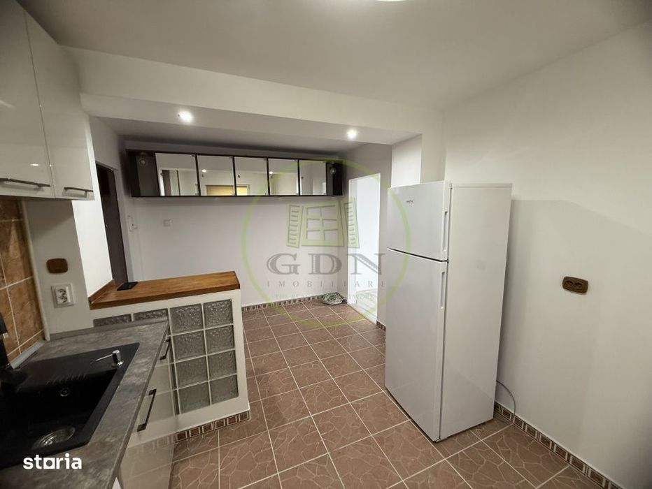 Apartament 3 camere, 63.8 mp, Centru