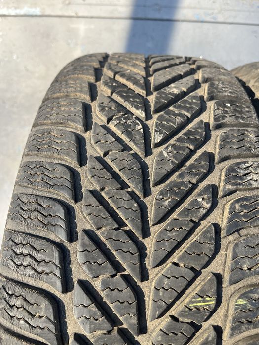 2 бр. зимни гуми 205/55/16 Debica 6+ mm DOT 3815