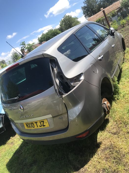 Usi macarale haion si alte piese scenic 3 2011