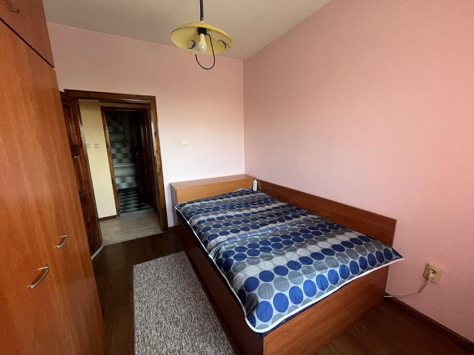 Дава се под наем Двустаен апартамент в Пловдив, Кючук Париж - 64 кв.м за 298.86 € - Снимка #2