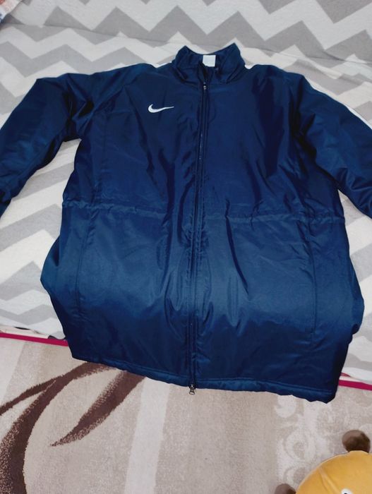 Geaca Nike ca noua