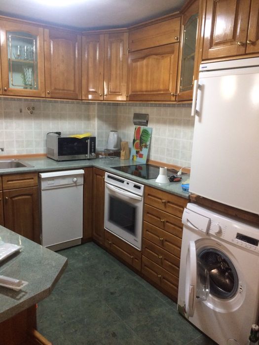 Дава се под наем Двустаен апартамент в Пловдив, Кършияка - 45 кв.м за 331.5 € - Снимка #1