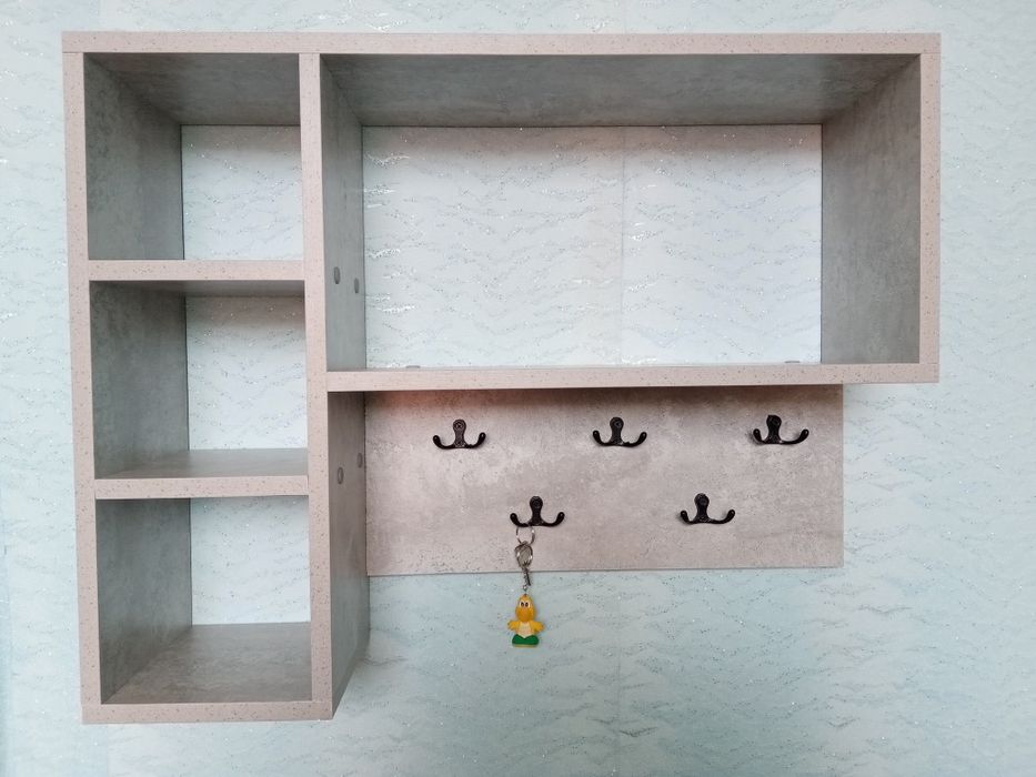 Ключница с полками