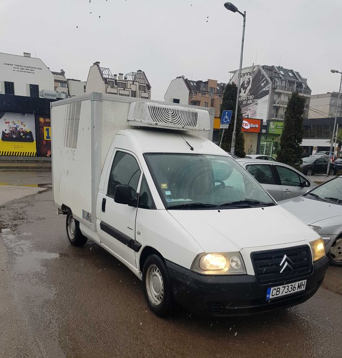 Хладилни бусове под наем