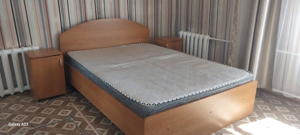 Продам двухспальную кровать