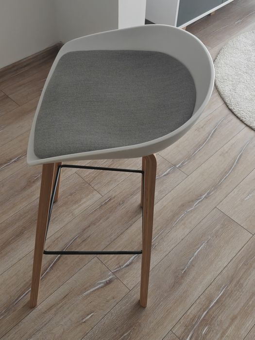 бар столове Halmar