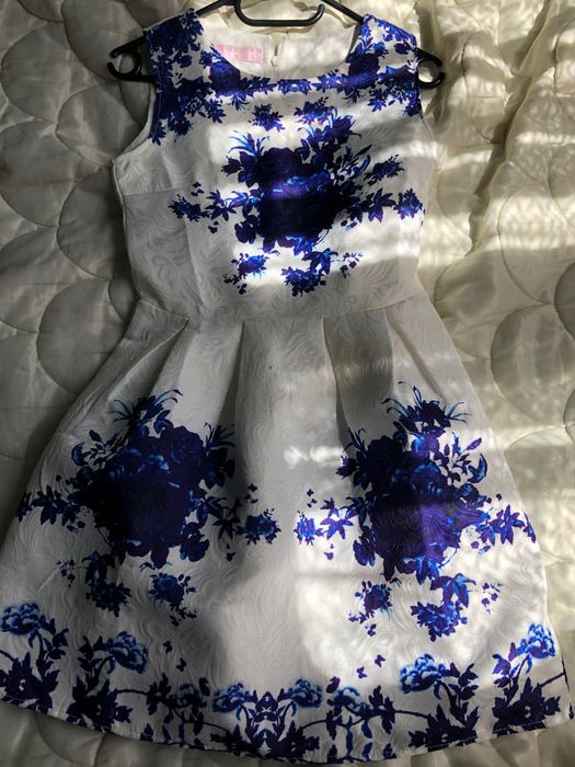 Дамски рокли