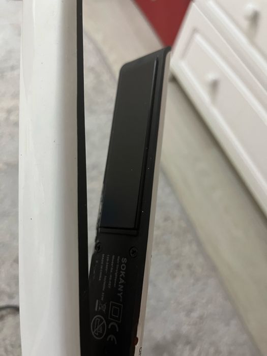 Продам выпрямитель для волос