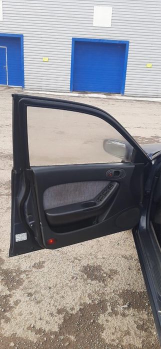 Мазда кседо 6 машина