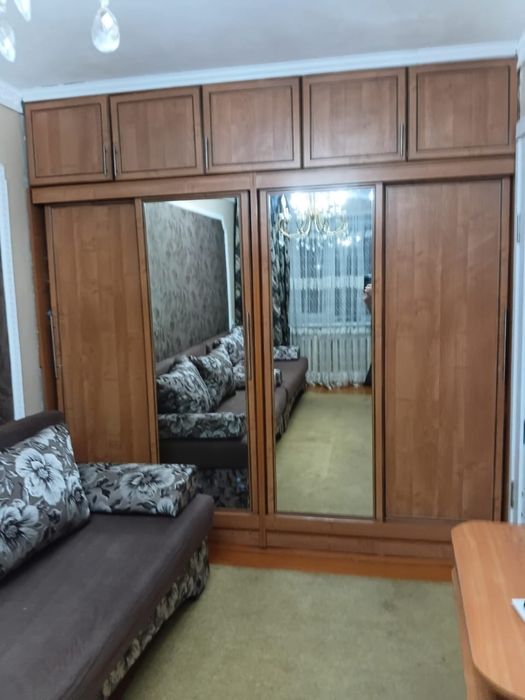 Продам диван и шкаф