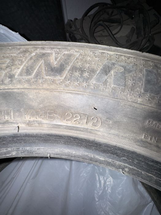 Зимние шины 235/55/18