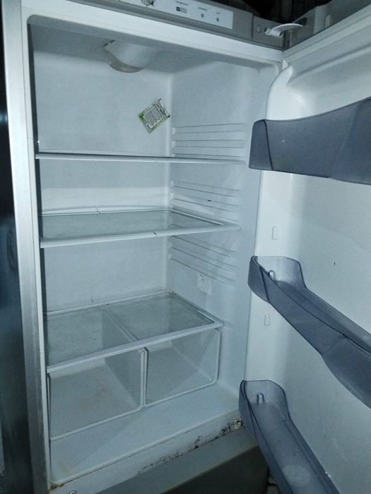 срочно продам холодильник