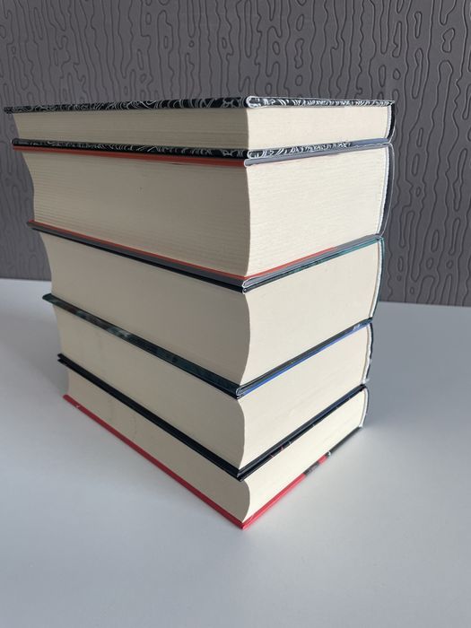 Seria acotar regatul spinilor si al trandafirilor sarah j maas