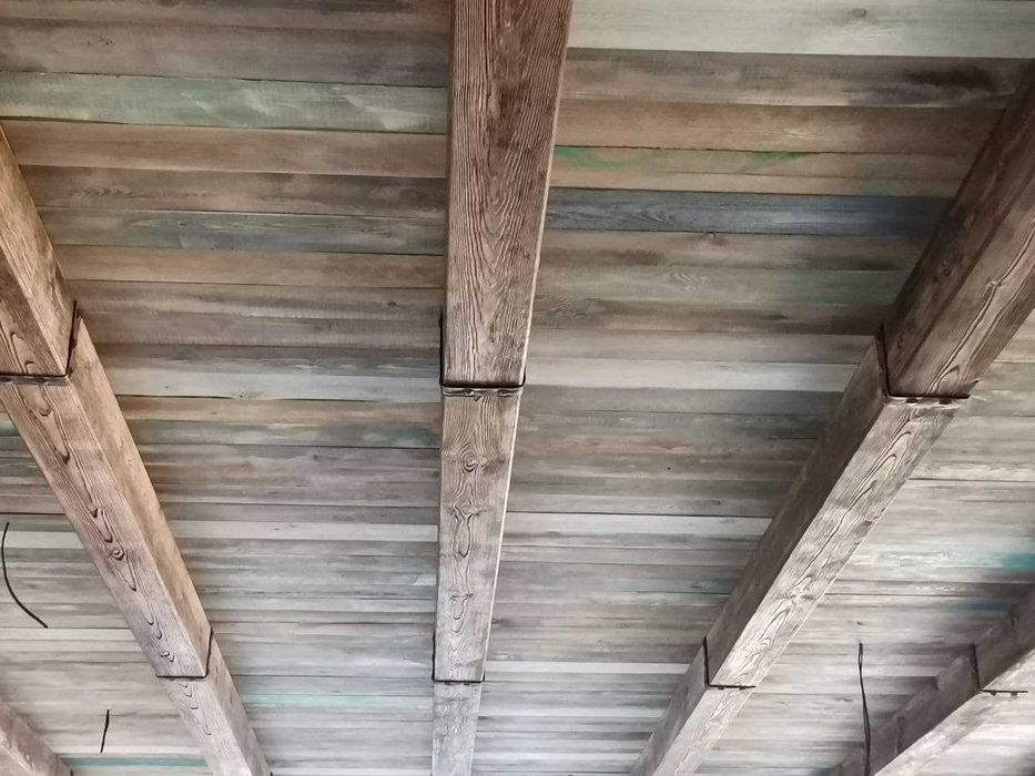 Балки, фальшбалки с брашировкой.Под заказ.Декоративный дизайн.