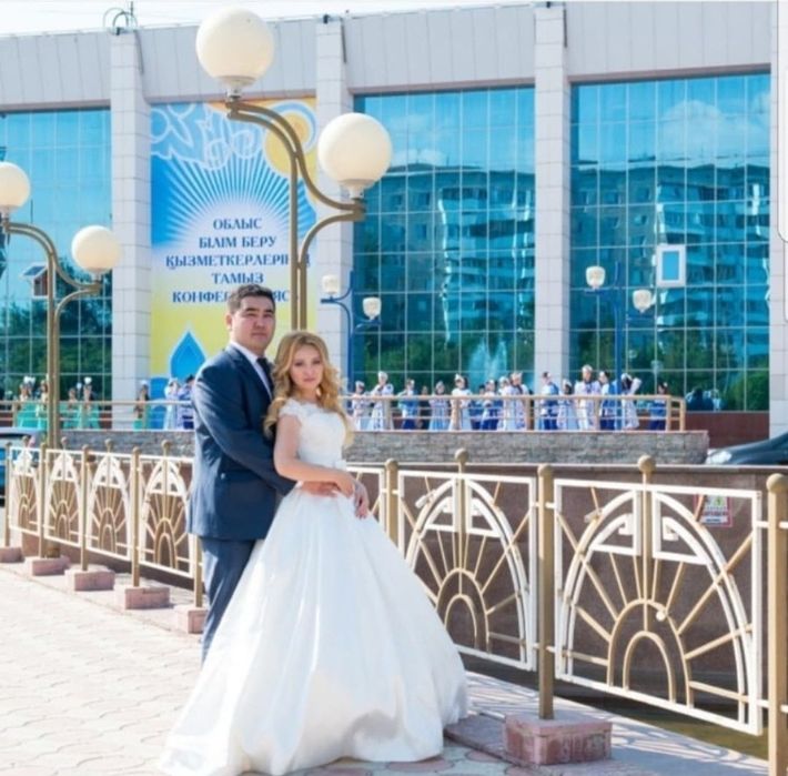 Платье свадебное