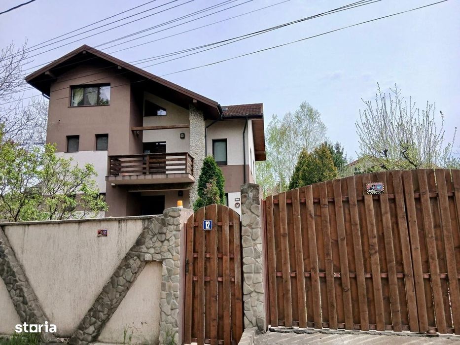 Vilă în Bârnova 260 mp utili, teren 1030 mp D+P+E+M, complet mobilată