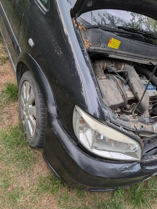 Opel Zafira OPC 2.0 Benzină