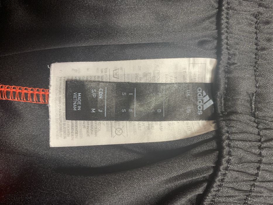 Pantaloni scurti Adidas