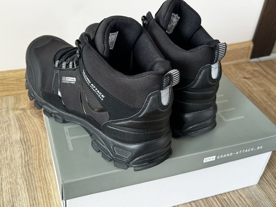 Туристически обувки Soft Shell водоусточиви 44- Нови